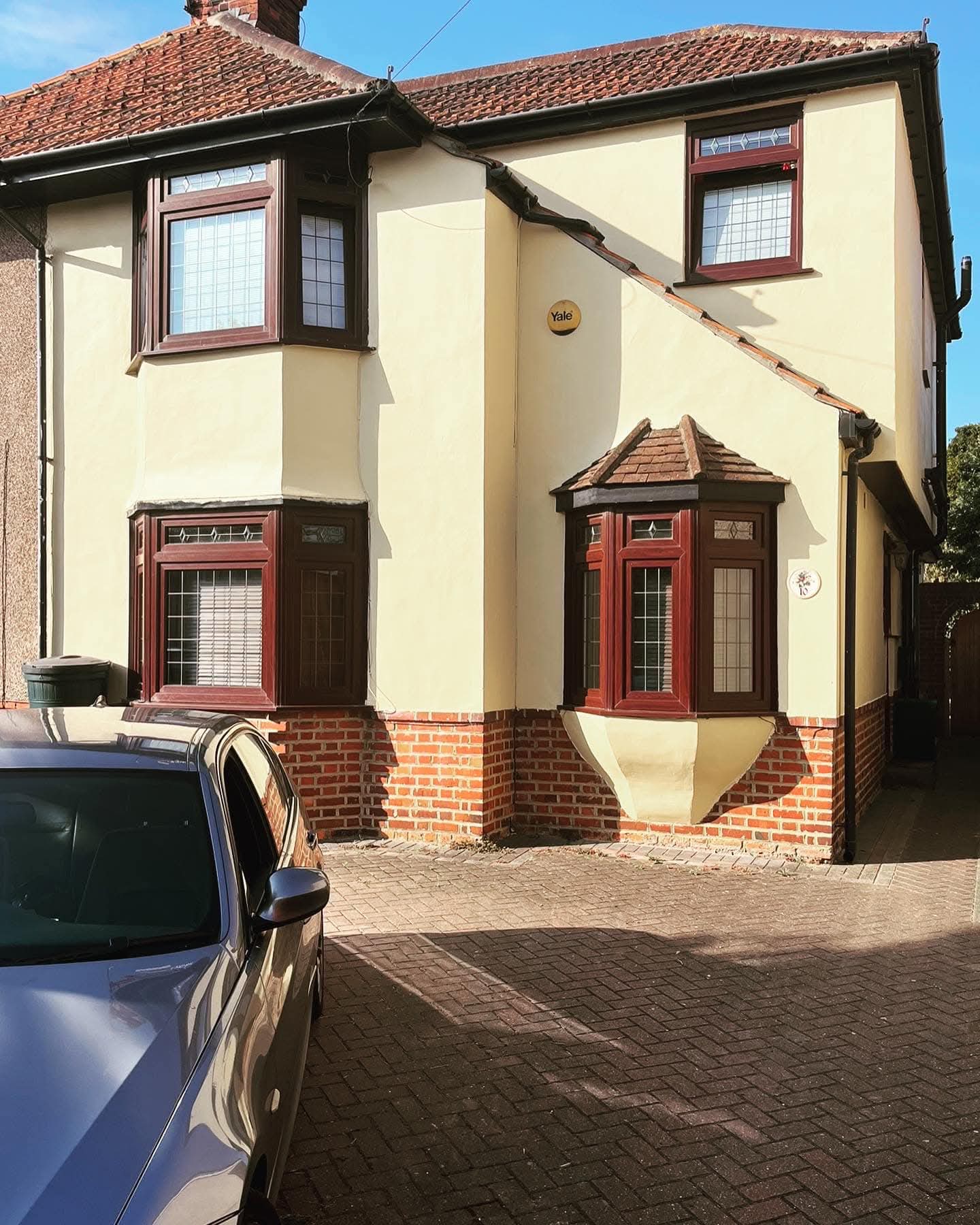 Exterior repaint of a semi-detached home in Essex